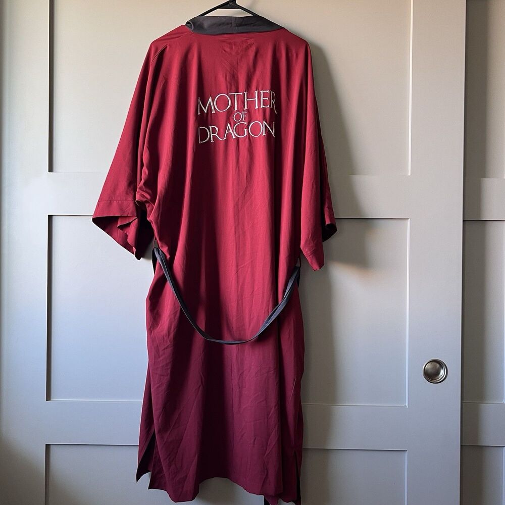 Game of Thrones Mother of Dragon Sleep Robe Women XL/2XL Red‎ Daenerys Targaryen